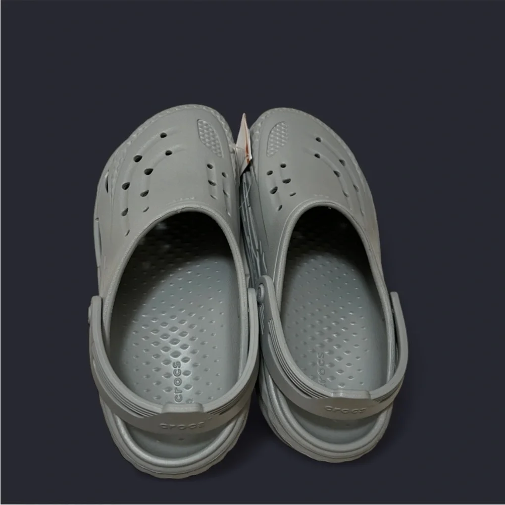 CROCS Off Grid Clog Light Gray Unisex M8 W10